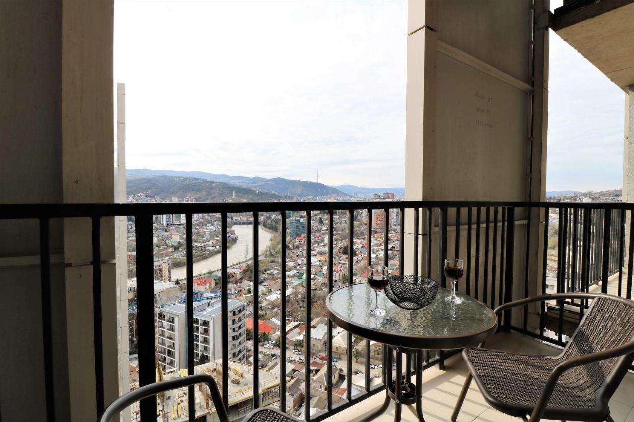 Twins Tower Apartment Tbilisi Exterior photo