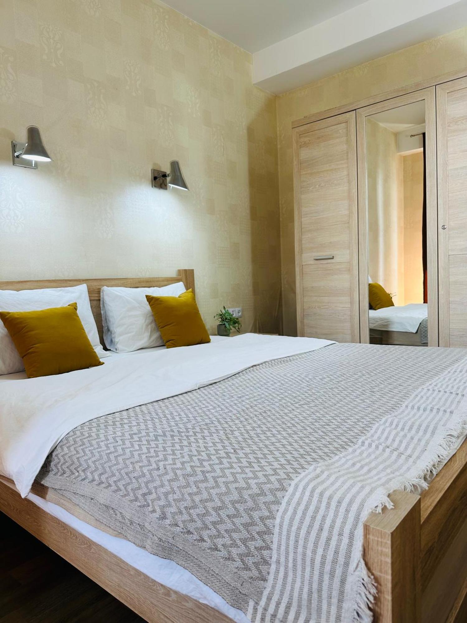 Twins Tower Apartment Tbilisi Exterior photo