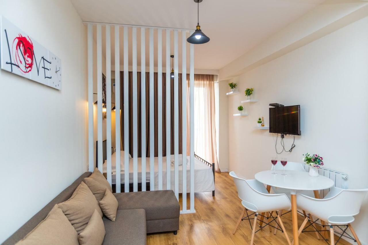 Twins Tower Apartment Tbilisi Exterior photo